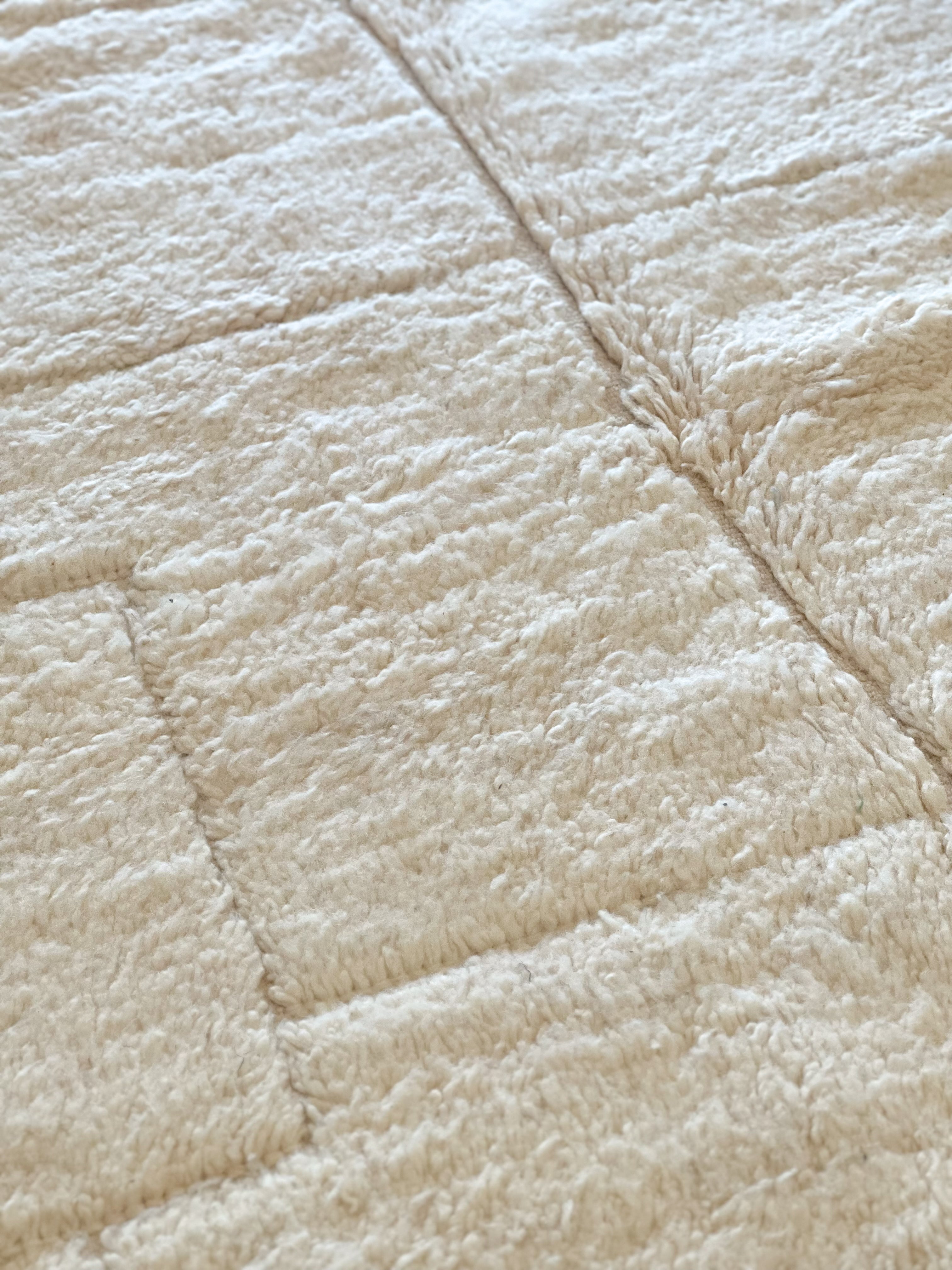 Original Moroccan Beni Ourain Wool Rug - Léora 09 ( 240cm x 170cm )