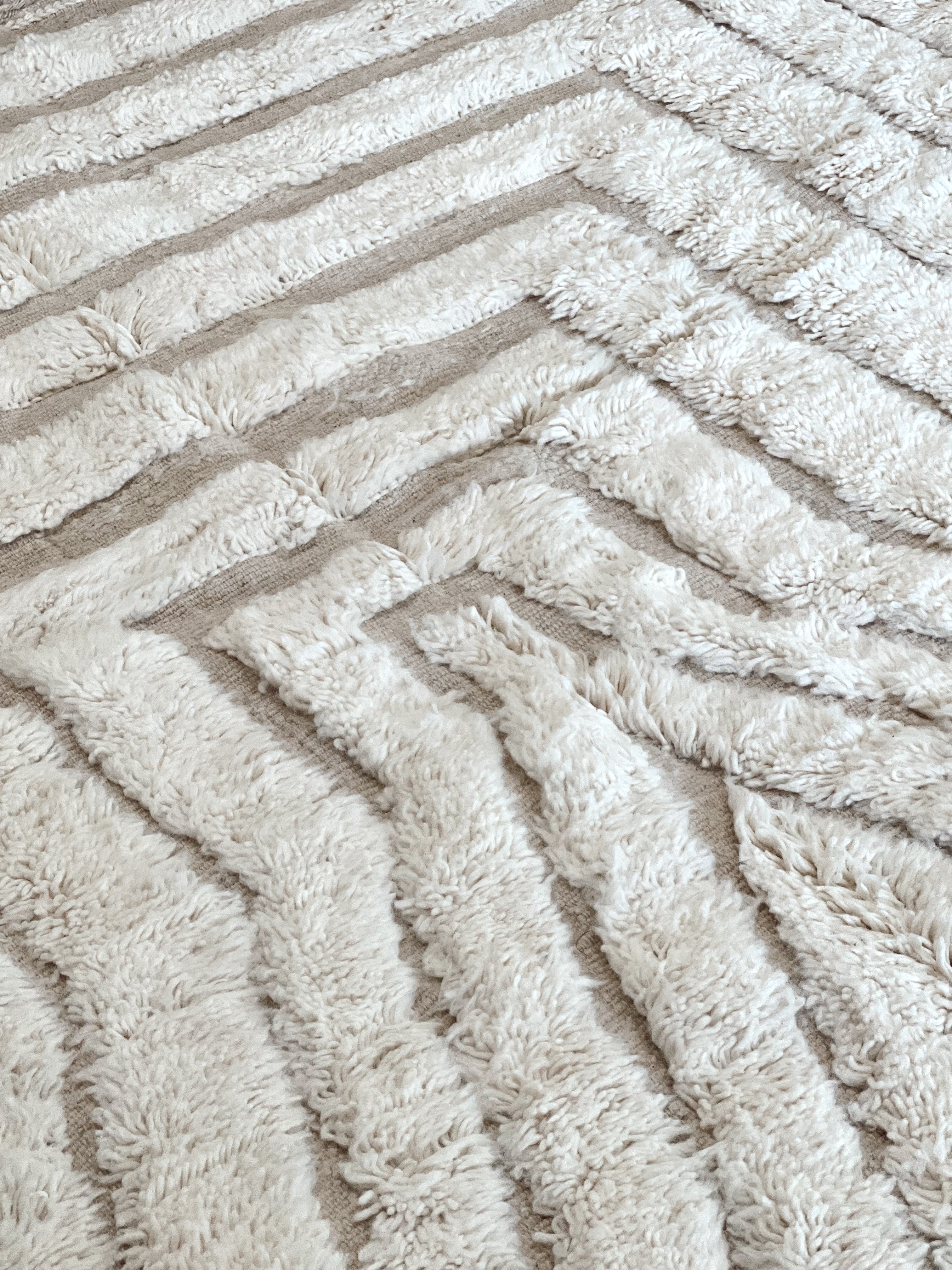 Original Moroccan Beni Ourain Wool Rug - Arcos 11 ( 300cm x 200cm )