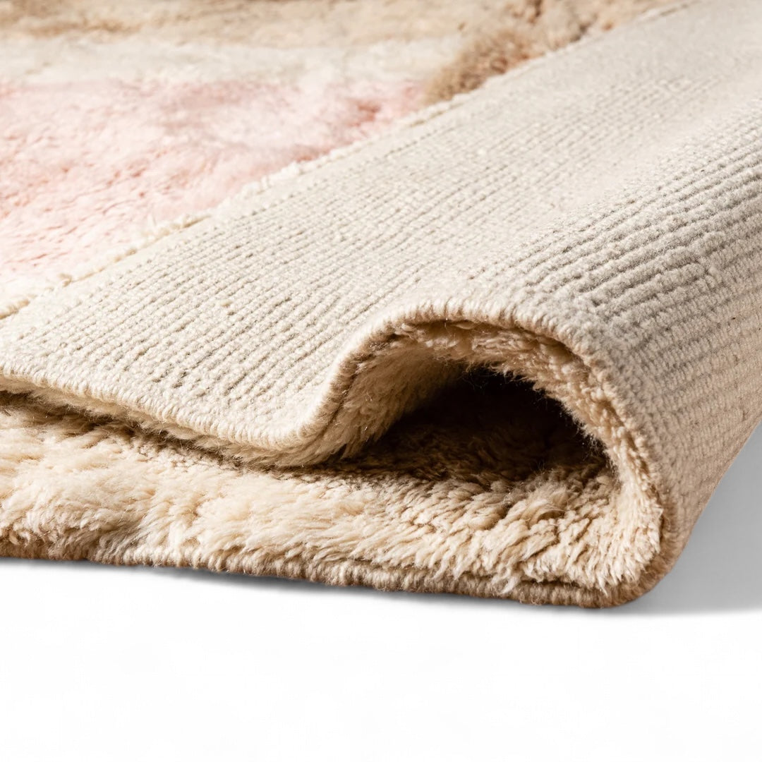Contemporary Moroccan Rug | Éclat Rose - Champagne