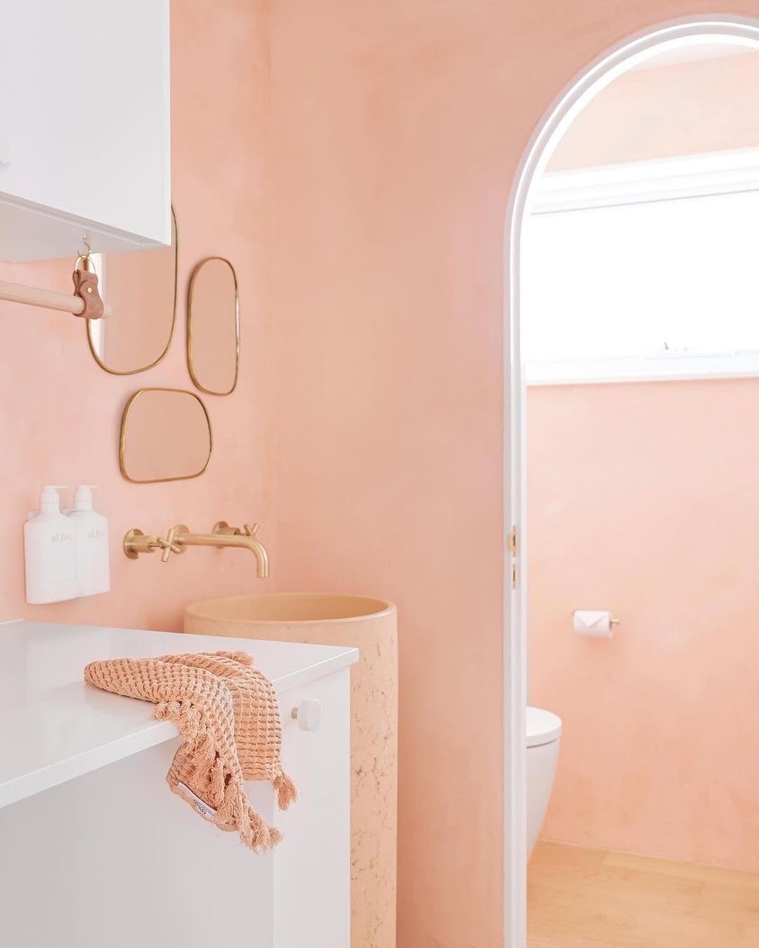 Brass Niche Wall Mirror Set