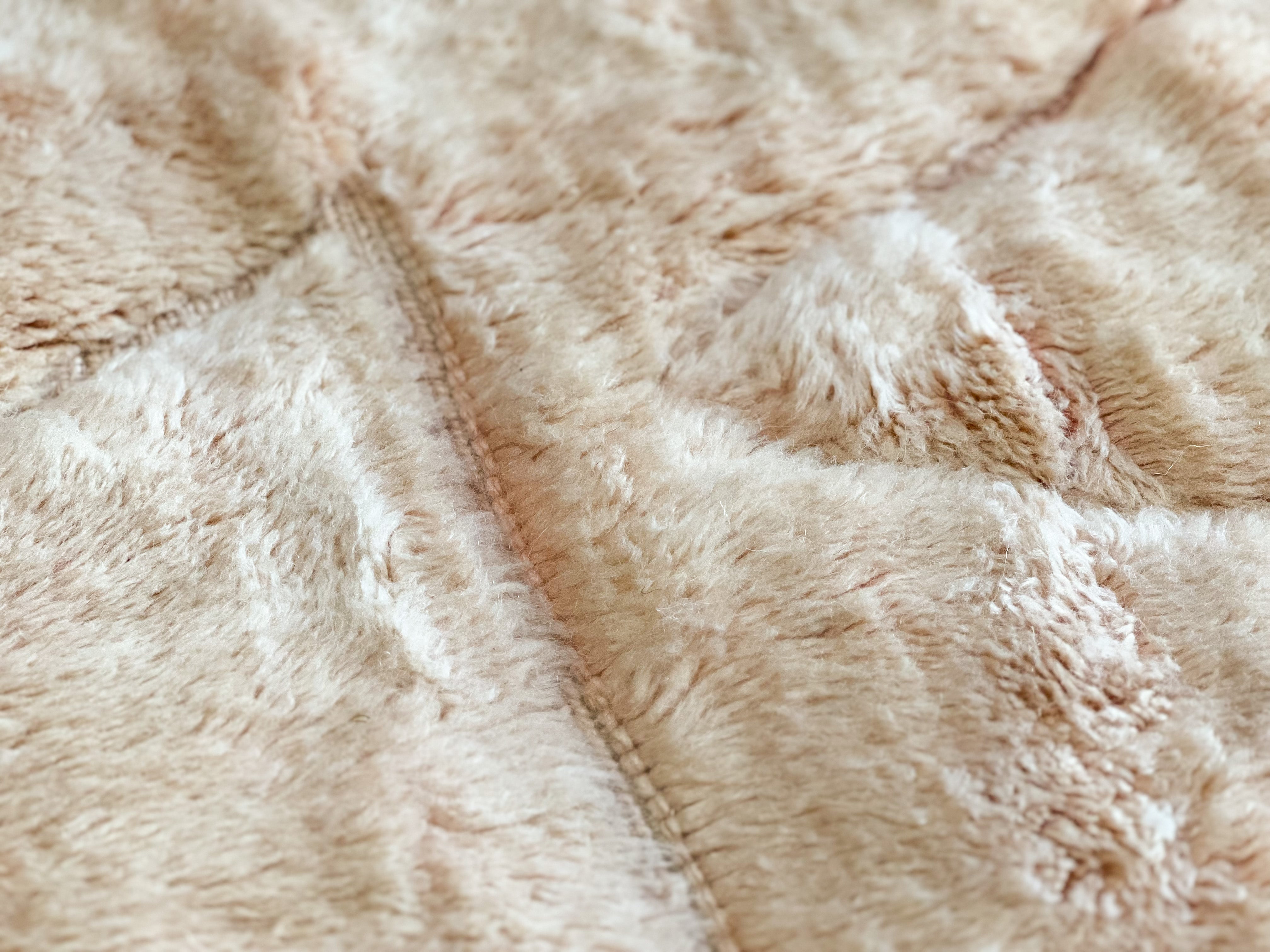 Contemporary Moroccan Rug | Rose