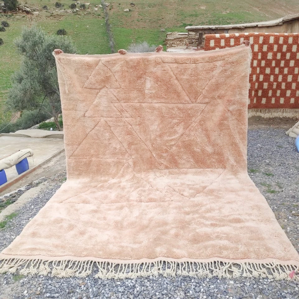 Contemporary Moroccan Rug | Rose