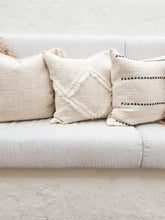 Load image into Gallery viewer, Villa Luxe Stitch Cushion Linen image
