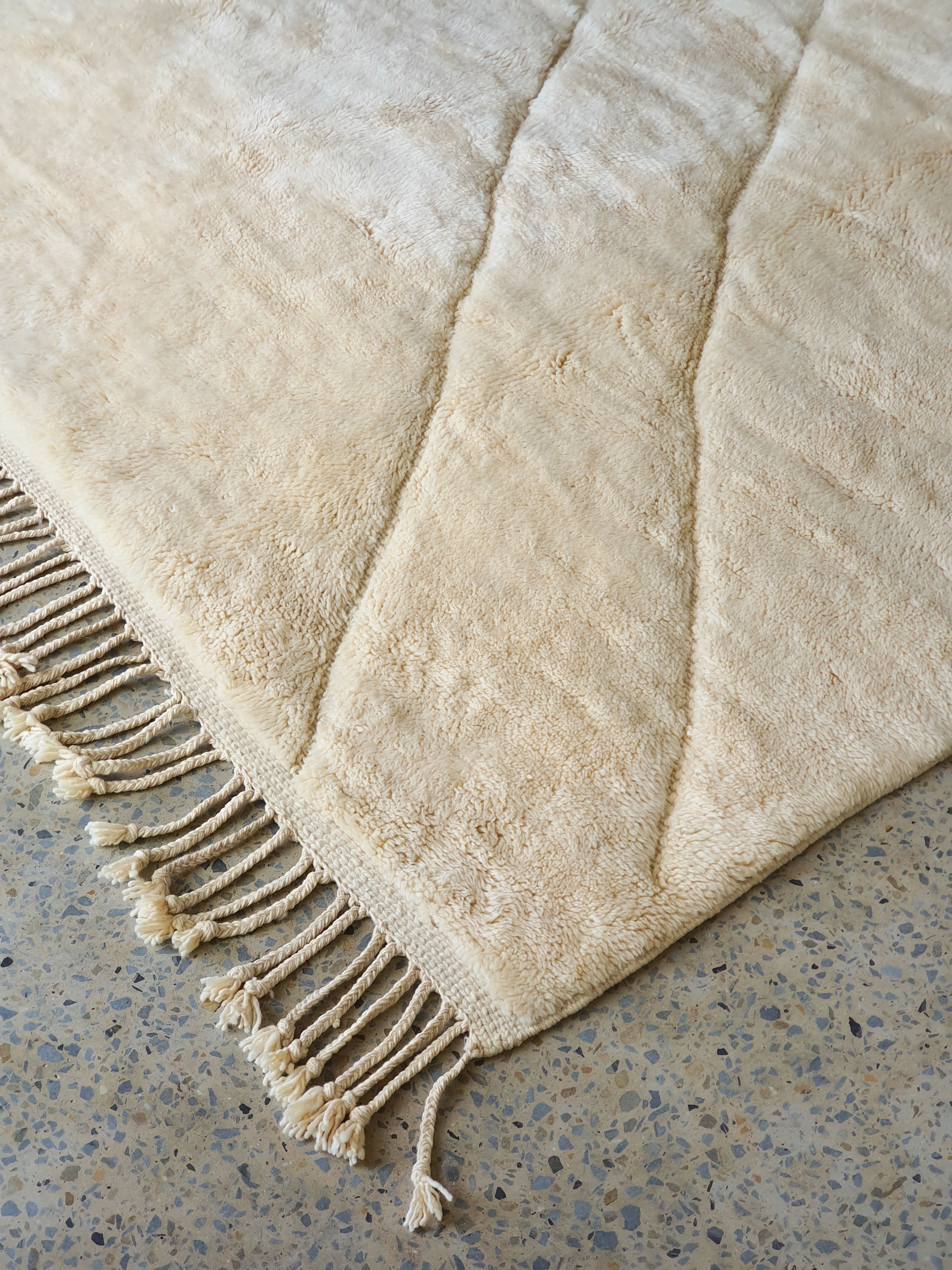 Contemporary Moroccan Rug | Linea Bianca - Ivory