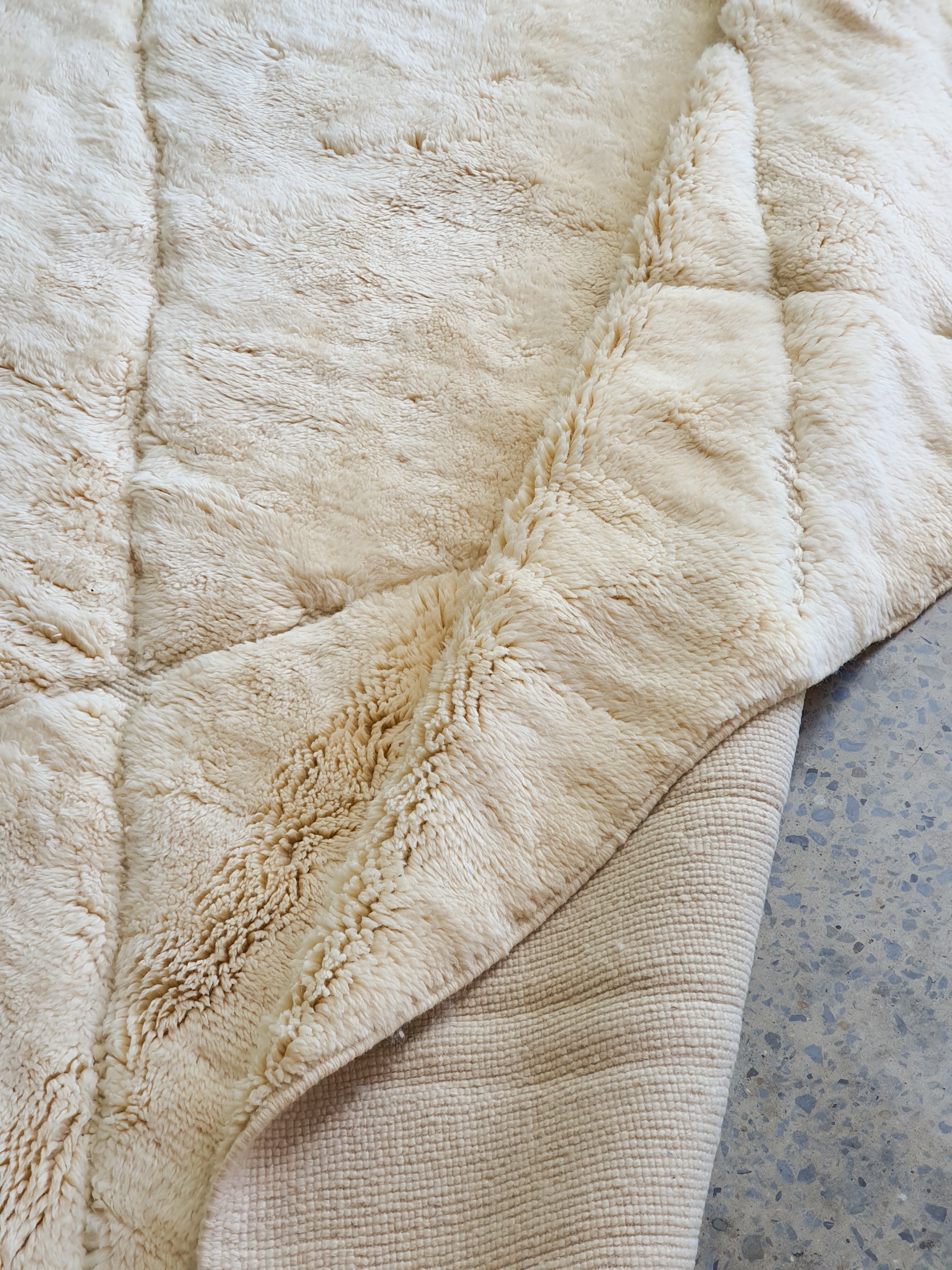 Contemporary Beni M'Rirt 350cm x 250cm natural colour