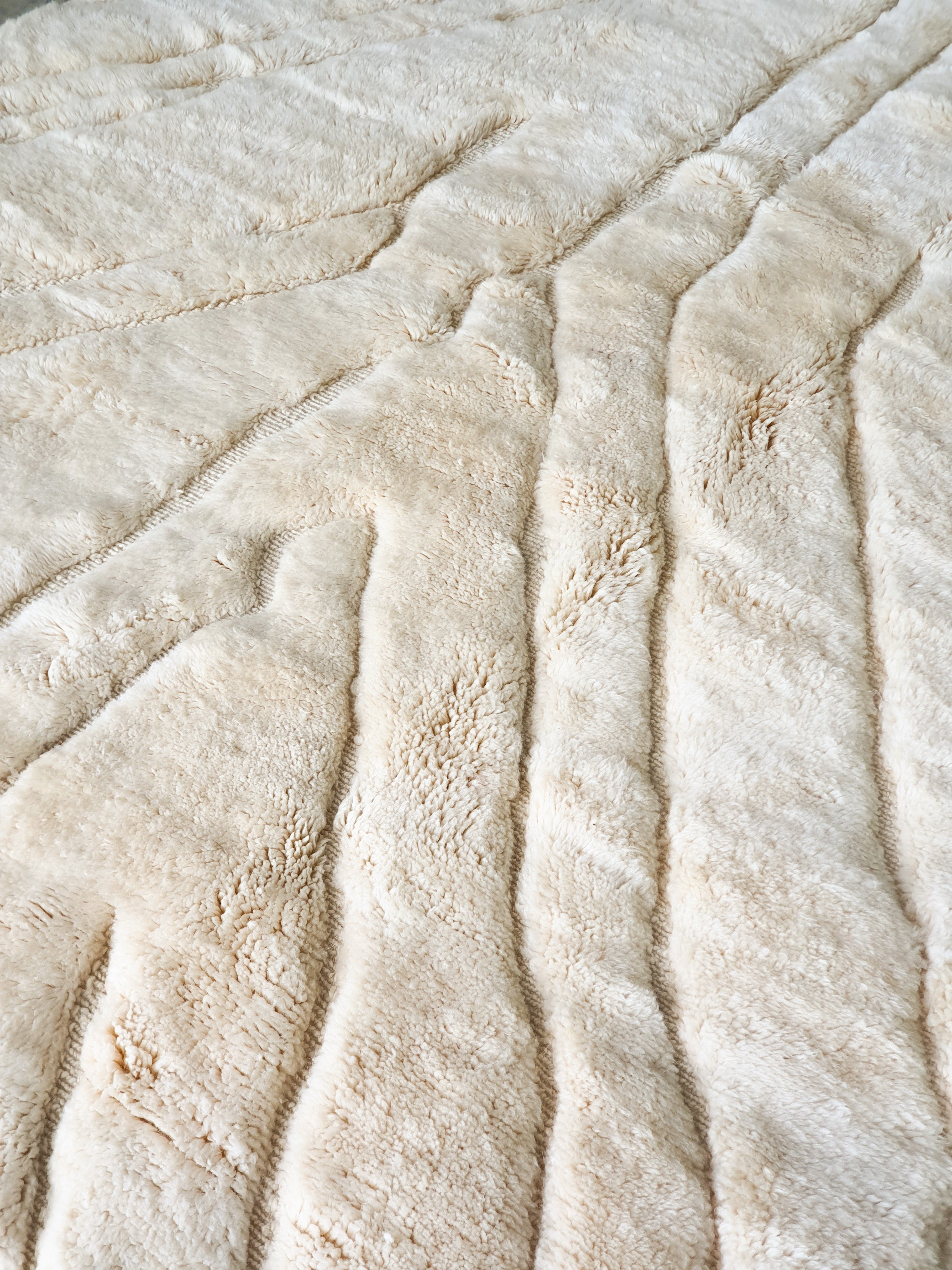 size 310cm x 200 cm Contemporary Beni M'Rirt