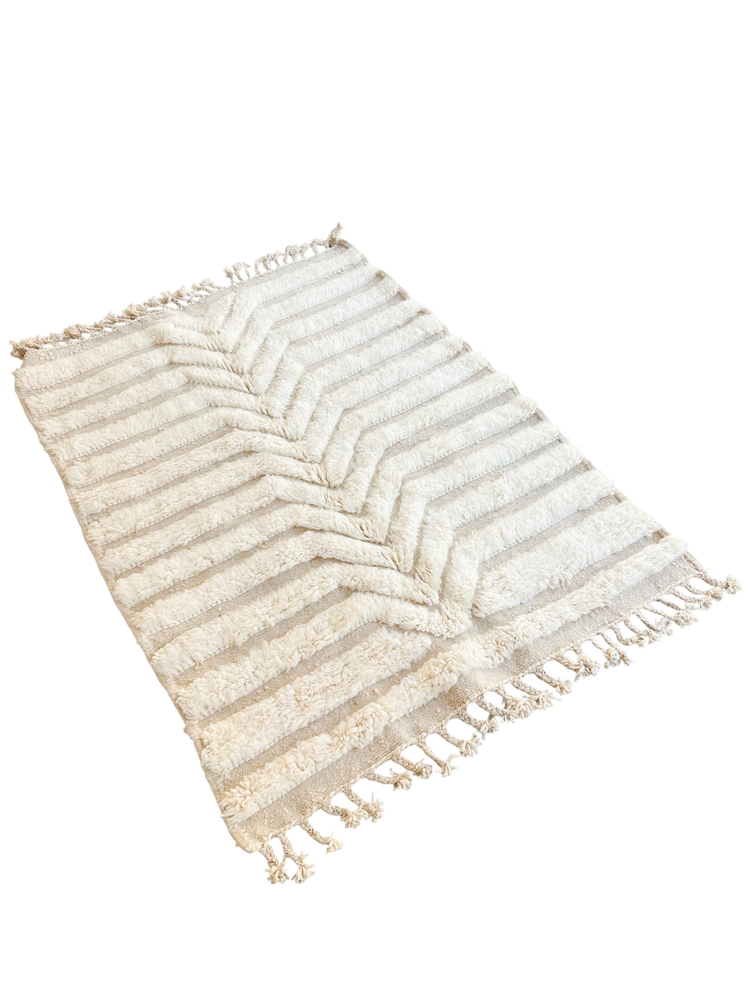 Original Moroccan Beni Ourain Wool Rug - Chevron 06 (165cm x 115cm)