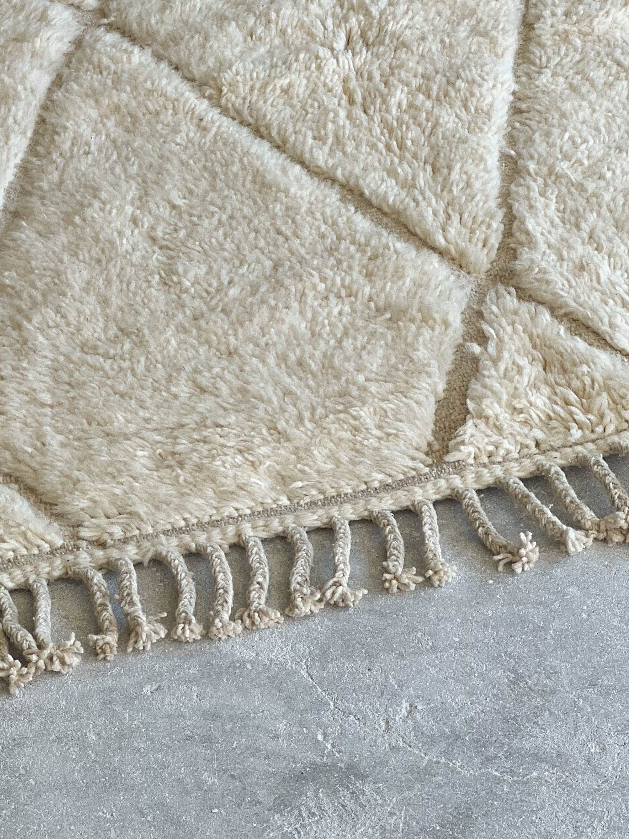 Moroccan Beni Ourain Wool Rug - Bebe 15 (250cm x 150cm)